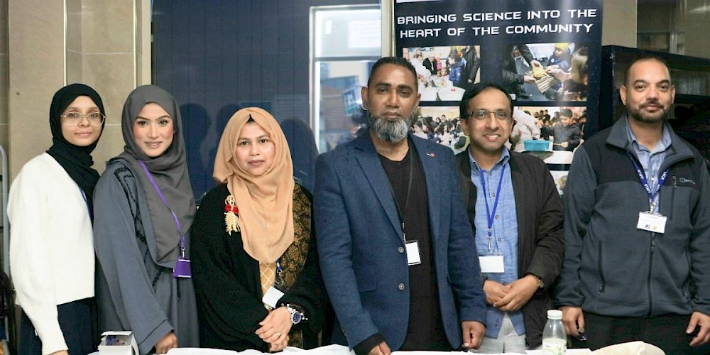 Over 1,000 welcomed to Neeli Mosque for Rochdale Eid Science Extravaganza